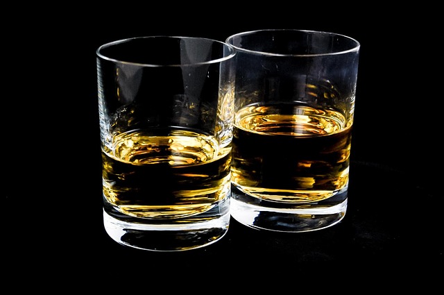 Quelle est la meilleure marque de whisky ? Un voyage à travers les saveurs et l’histoire