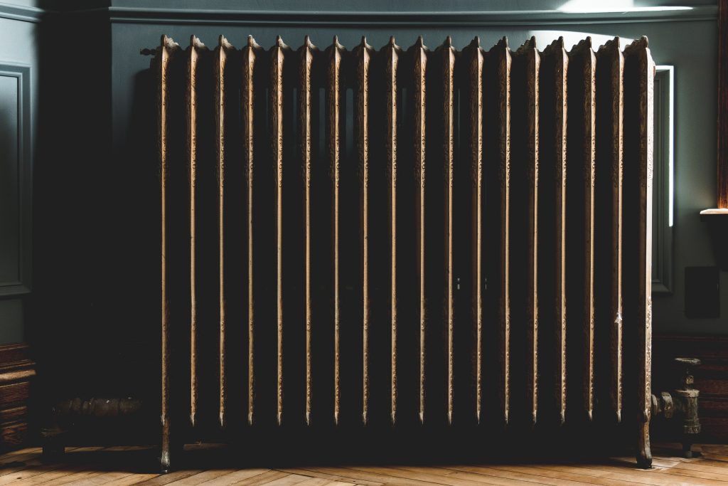 Pourquoi faire appel à des professionnels pour la maintenance de votre chauffage en entreprise ?